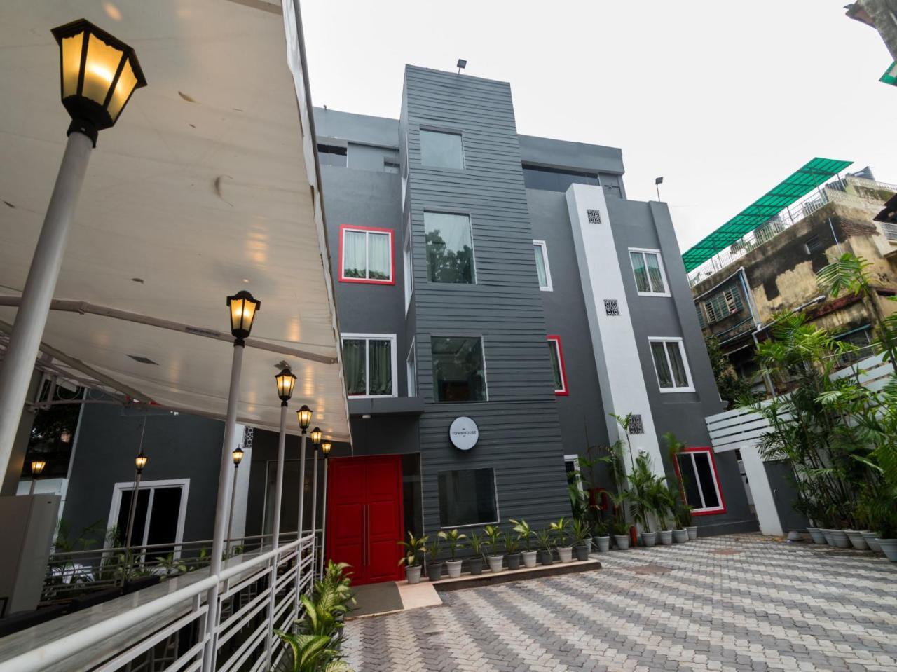 Oyo Townhouse 11 Esplanade Hotel Kolkata Luaran gambar