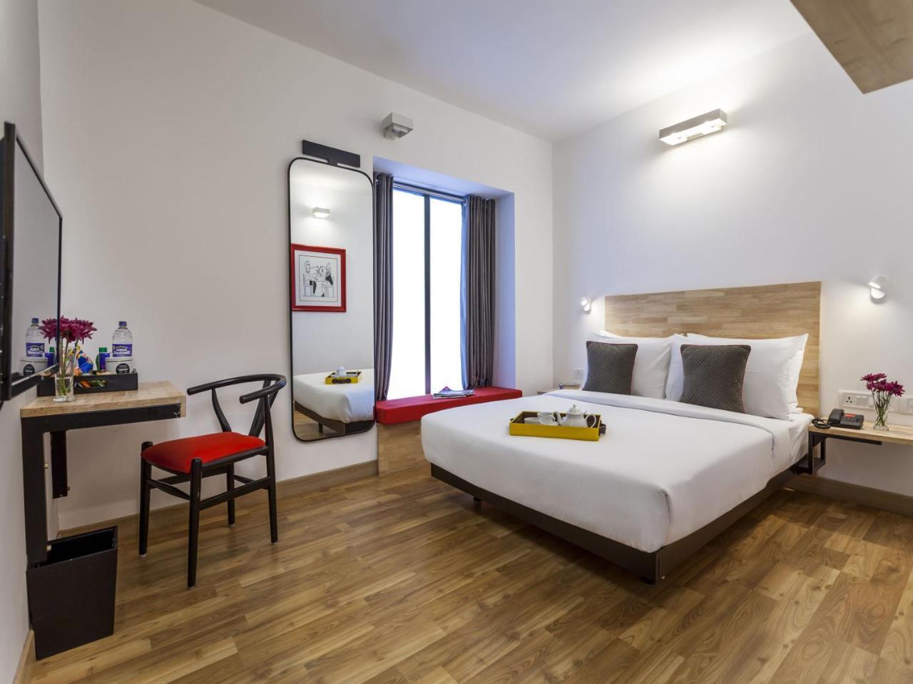 Oyo Townhouse 11 Esplanade Hotel Kolkata Luaran gambar