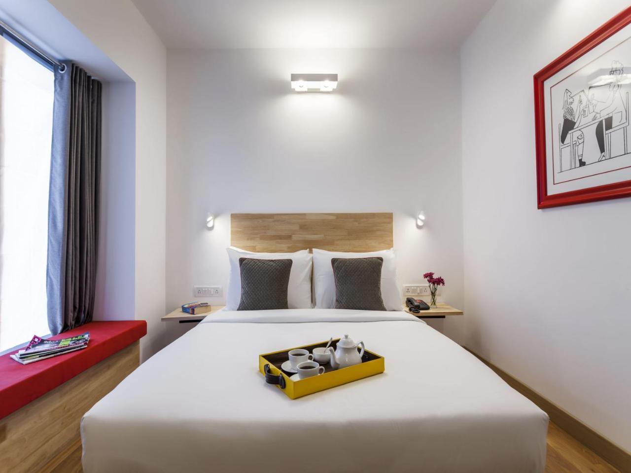 Oyo Townhouse 11 Esplanade Hotel Kolkata Luaran gambar