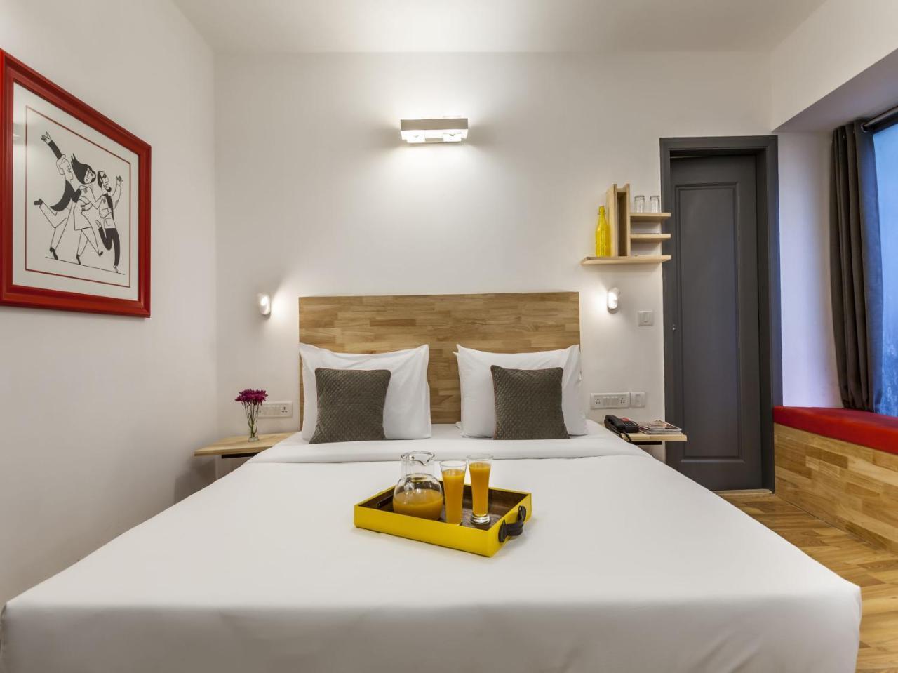 Oyo Townhouse 11 Esplanade Hotel Kolkata Luaran gambar